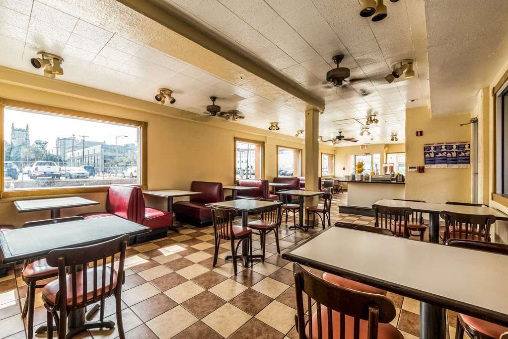 The Inn At Alamo / Riverwalk / Convention Center San Antonio Restaurant photo